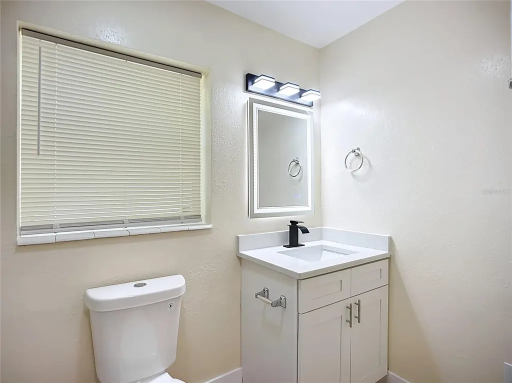 4513 W Gray Street Tampa FL 33609