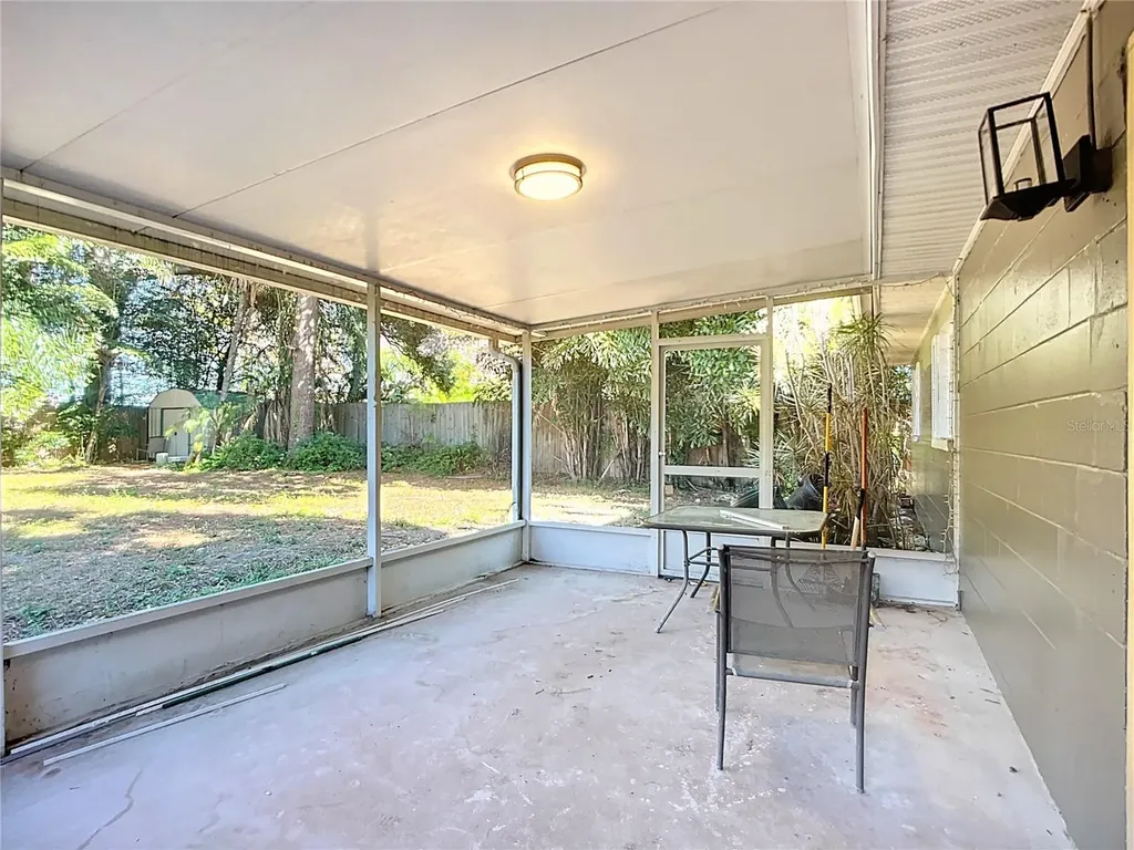 4513 W Gray Street Tampa FL 33609