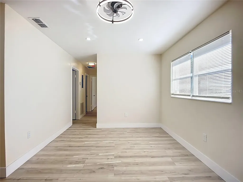 4513 W Gray Street Tampa FL 33609