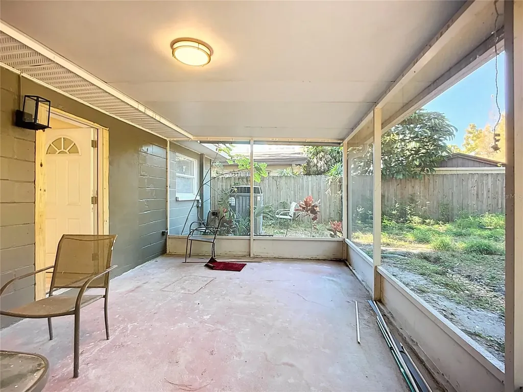 4513 W Gray Street Tampa FL 33609