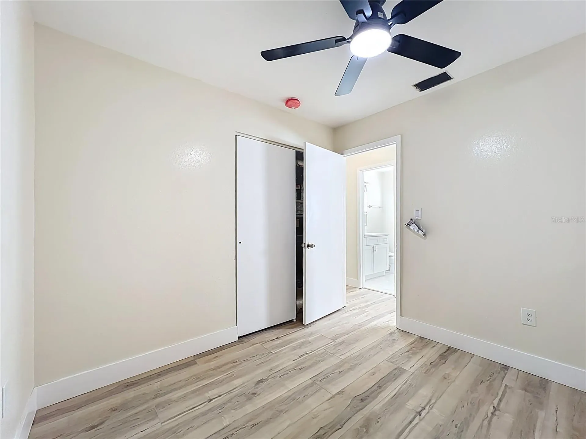 4513 W Gray Street Tampa FL 33609