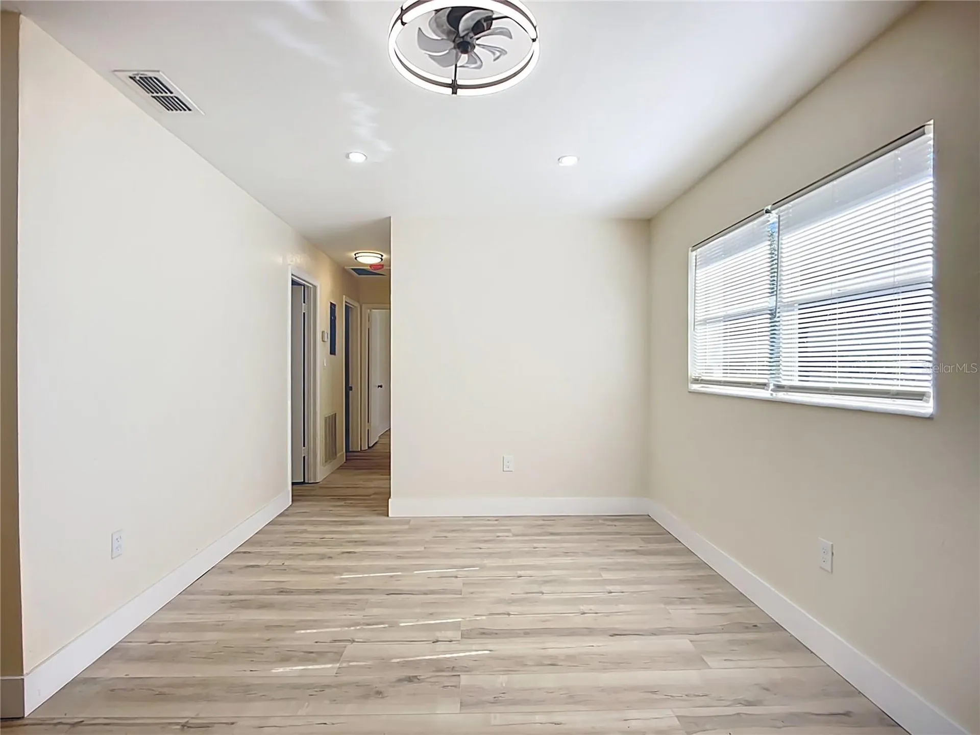 4513 W Gray Street Tampa FL 33609