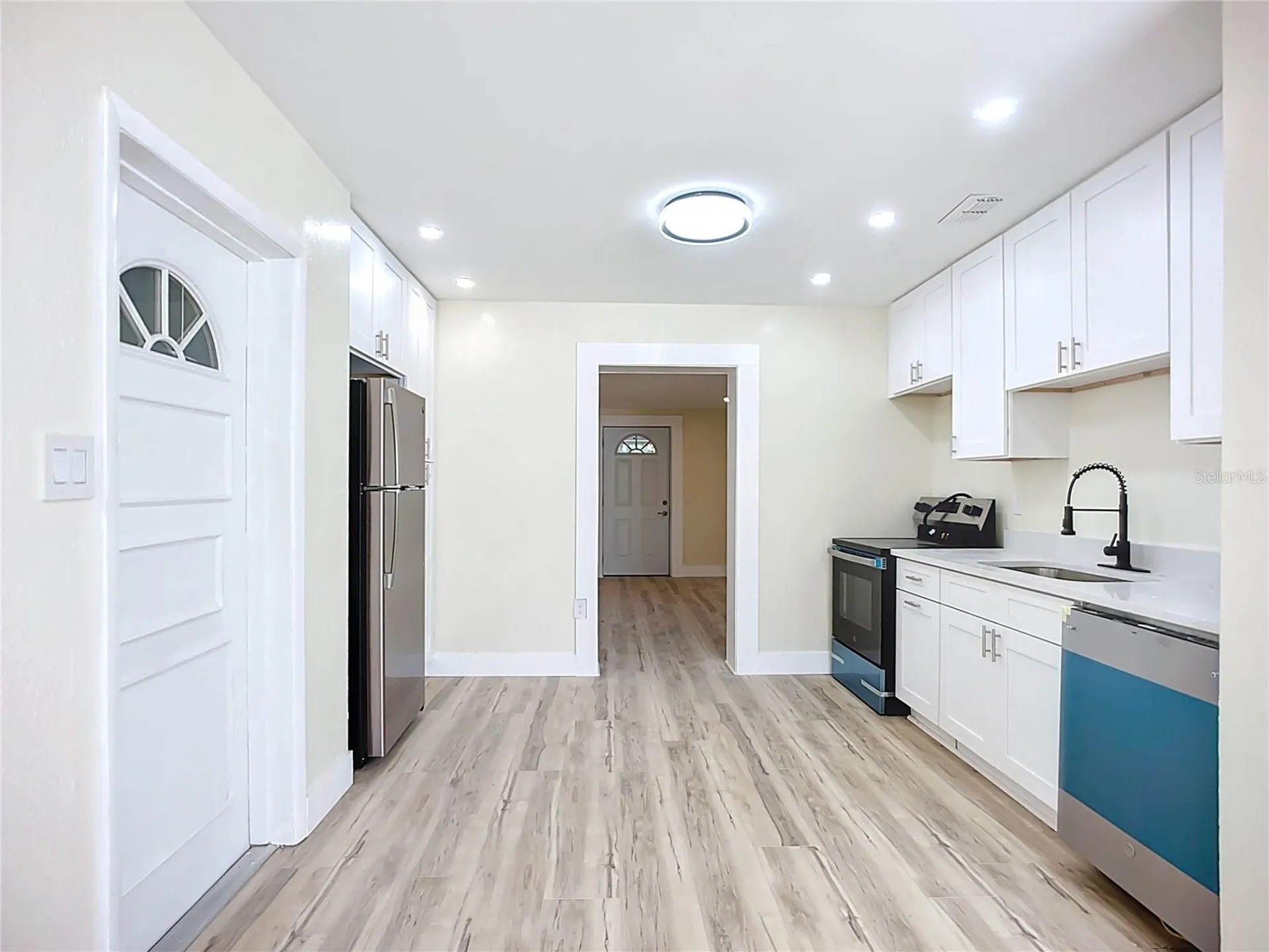 4513 W Gray Street Tampa FL 33609