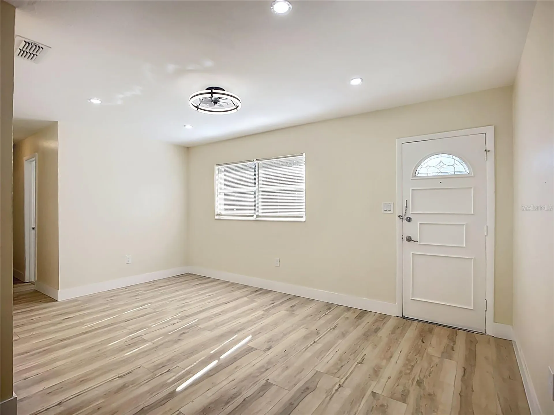 4513 W Gray Street Tampa FL 33609