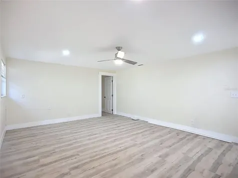 4513 W Gray Street Tampa FL 33609