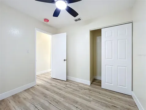 4513 W Gray Street Tampa FL 33609