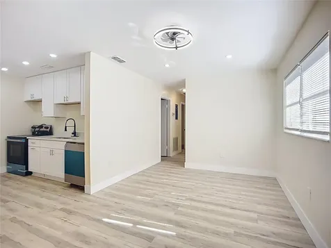 4513 W Gray Street Tampa FL 33609