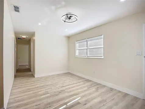 4513 W Gray Street Tampa FL 33609