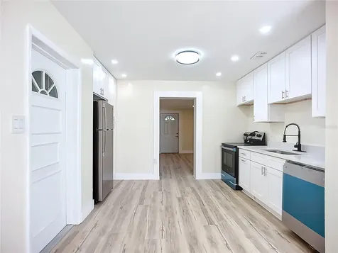 4513 W Gray Street Tampa FL 33609