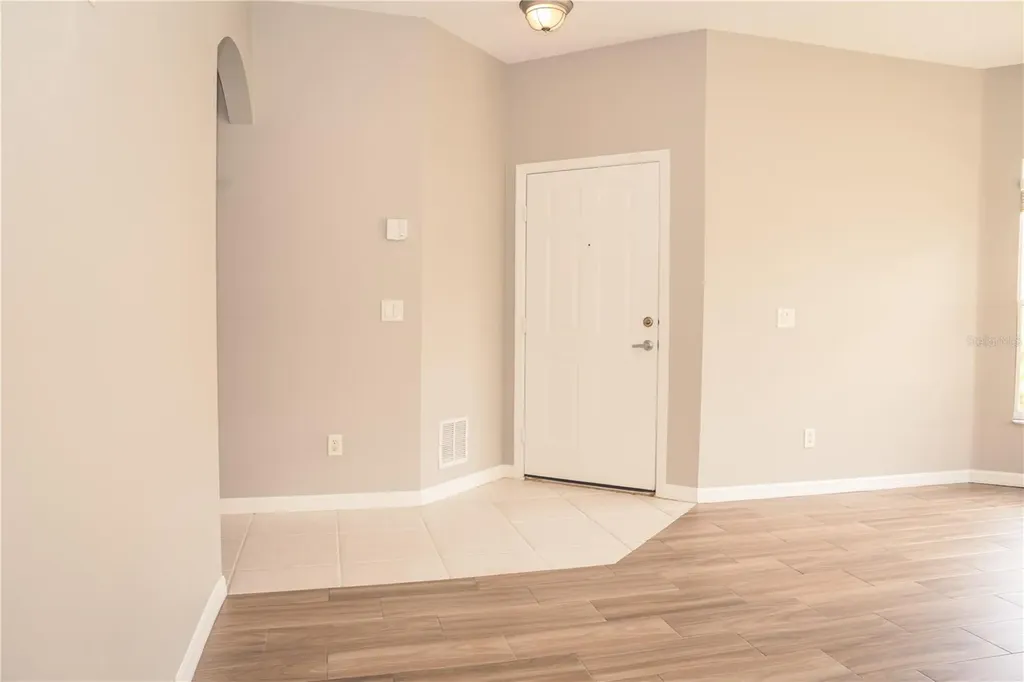 673 Sandy Neck Lane Altamonte Springs FL 32714