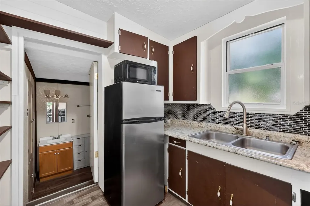 1708 Indian Trail Leesburg FL 34748