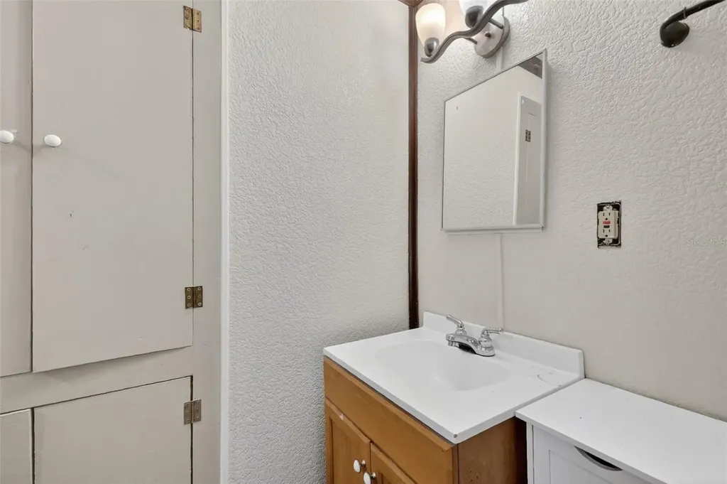 1708 Indian Trail Leesburg FL 34748