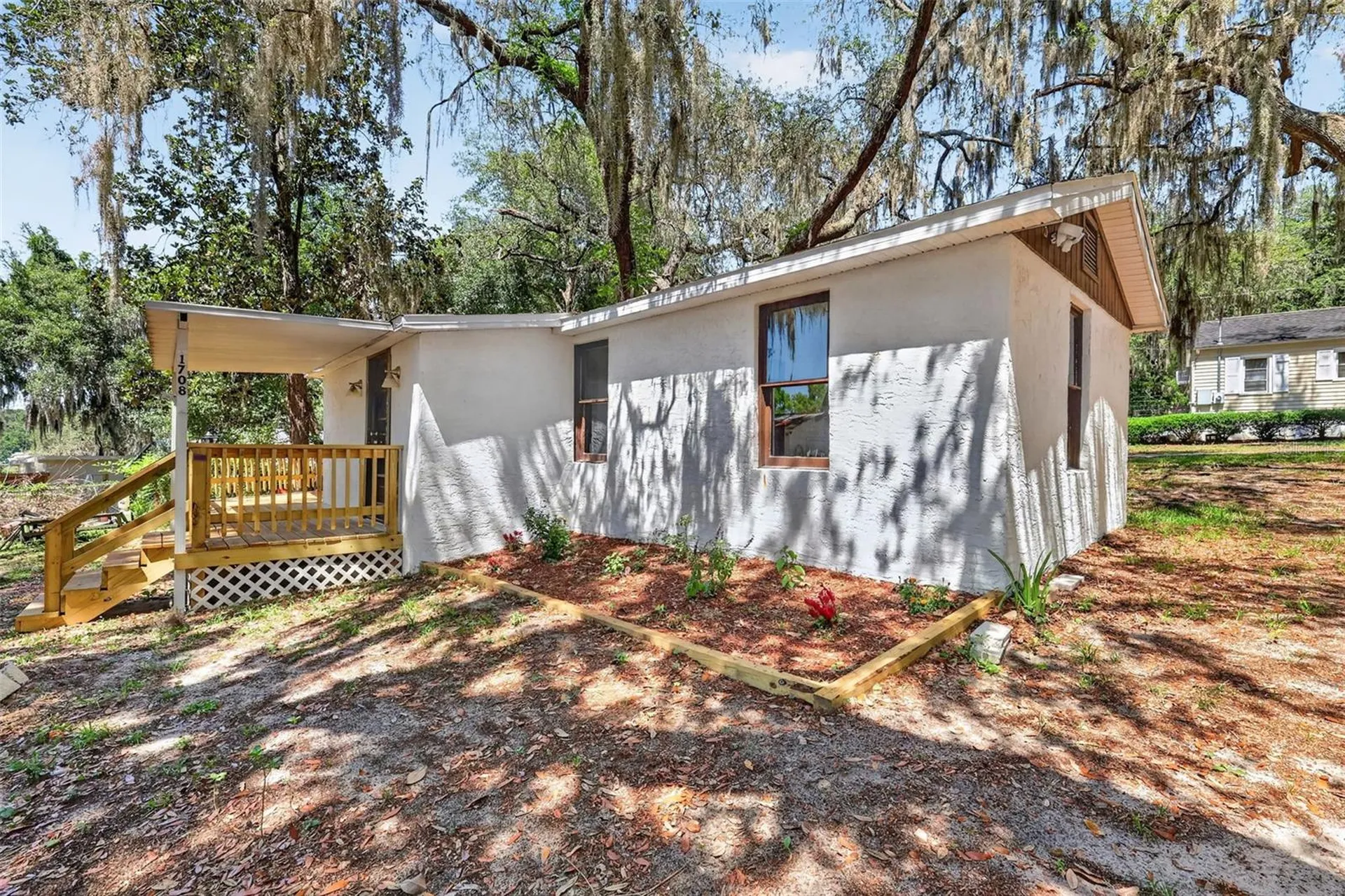 1708 Indian Trail Leesburg FL 34748