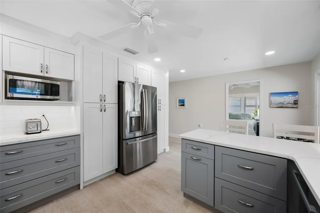 5000 Venetian Boulevard NE St Petersburg FL 33703