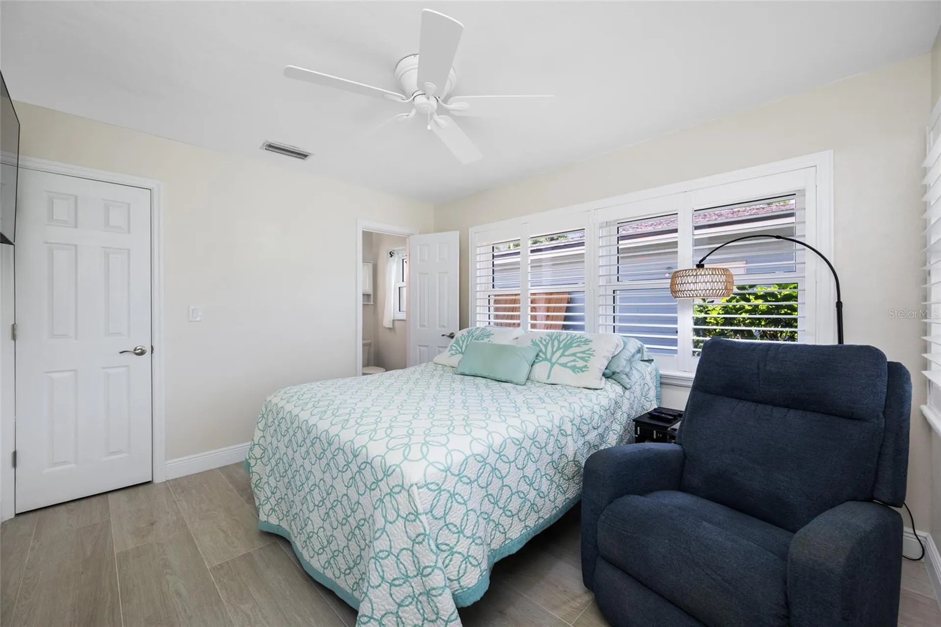 5000 Venetian Boulevard NE St Petersburg FL 33703