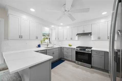 5000 Venetian Boulevard NE St Petersburg FL 33703