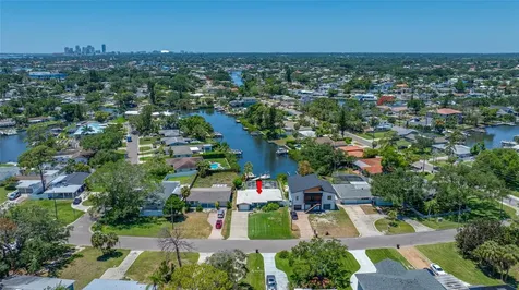5000 Venetian Boulevard NE St Petersburg FL 33703