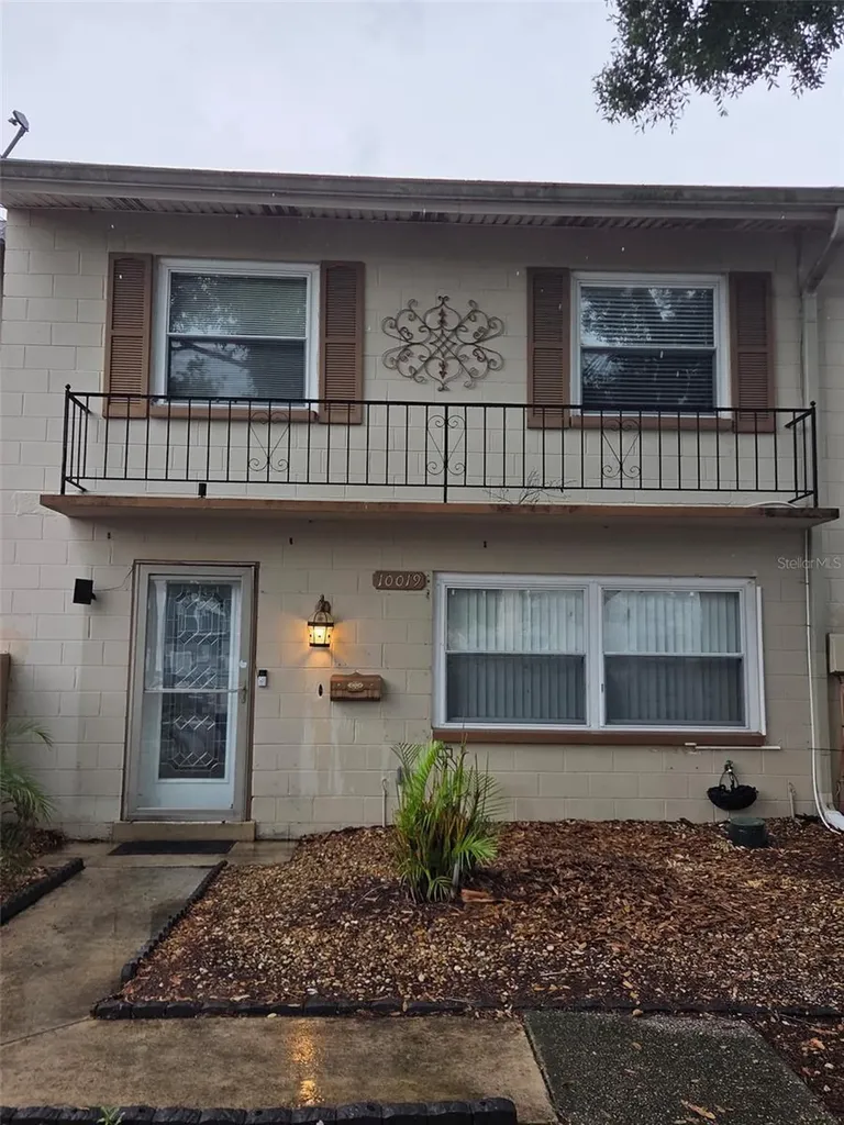10019 N 52nd Street Tampa FL 33617
