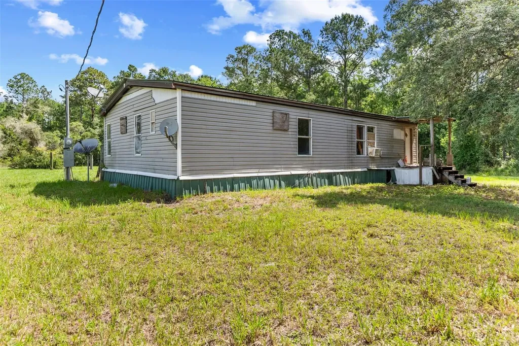 13445 NE 156th Lane Fort Mc Coy FL 32134