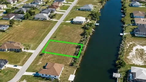 2734 NW 10th Street Cape Coral FL 33993