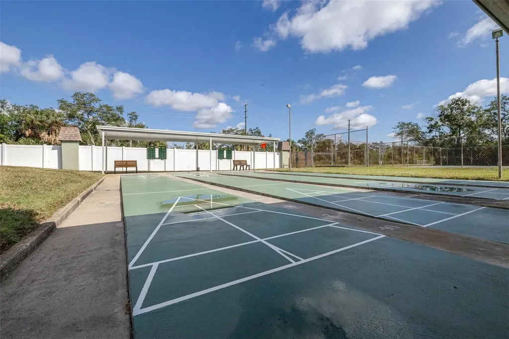 1250 S Pinellas Avenue Tarpon Springs FL 34689