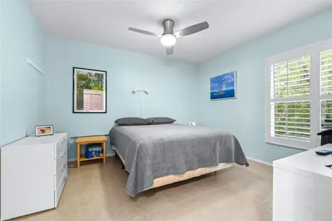 1250 S Pinellas Avenue Tarpon Springs FL 34689