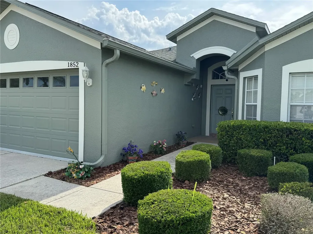 1852 Arbor Knoll Loop Trinity FL 34655