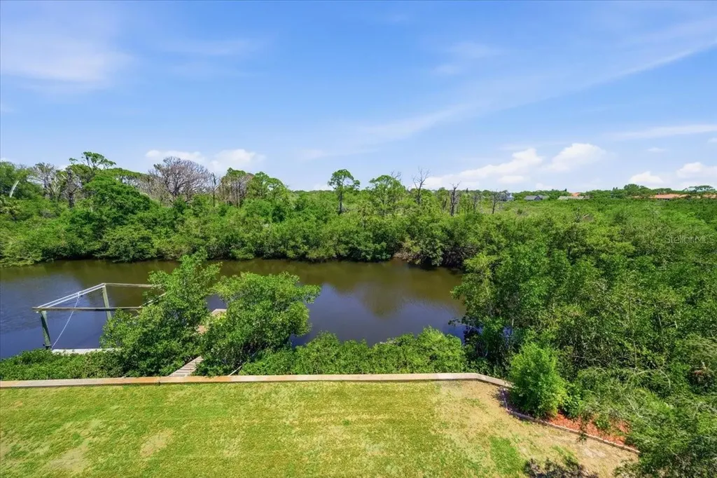 1130 S Florida Avenue Tarpon Springs FL 34689