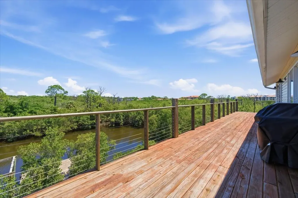 1130 S Florida Avenue Tarpon Springs FL 34689