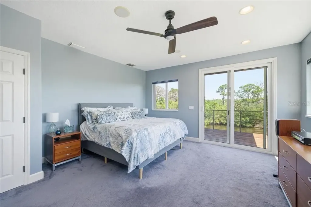 1130 S Florida Avenue Tarpon Springs FL 34689