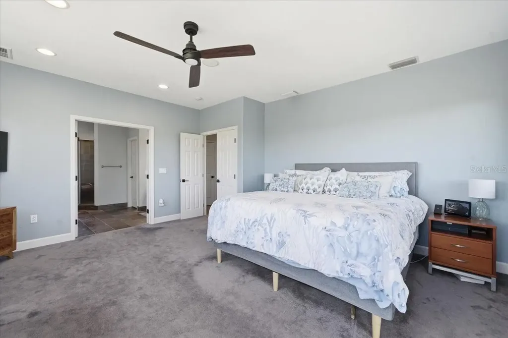 1130 S Florida Avenue Tarpon Springs FL 34689