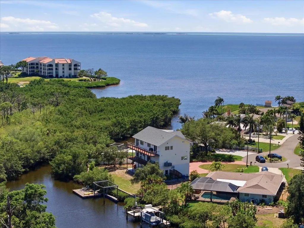 1130 S Florida Avenue Tarpon Springs FL 34689