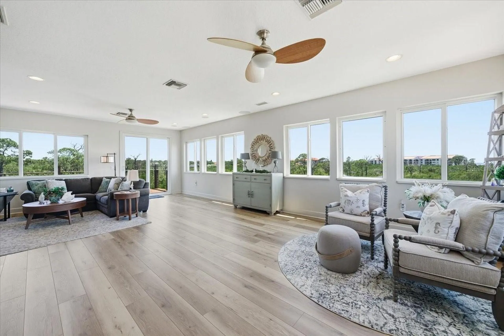 1130 S Florida Avenue Tarpon Springs FL 34689