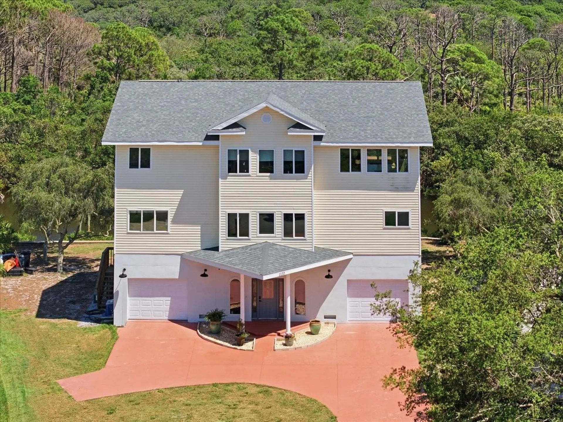 1130 S Florida Avenue Tarpon Springs FL 34689