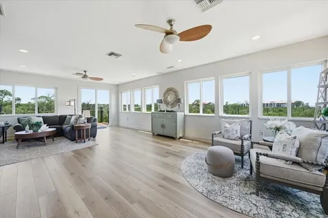 1130 S Florida Avenue Tarpon Springs FL 34689