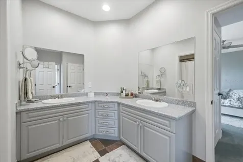 1130 S Florida Avenue Tarpon Springs FL 34689