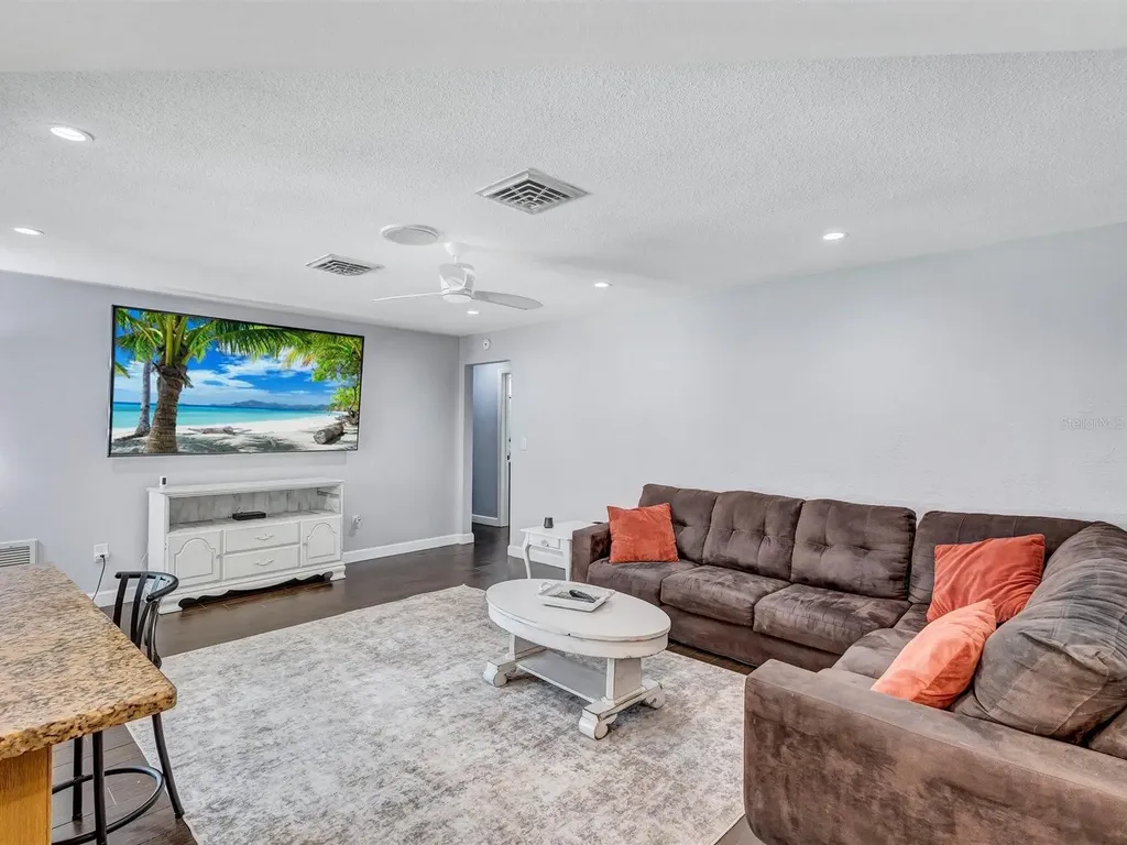 11152 131st Avenue Largo FL 33778