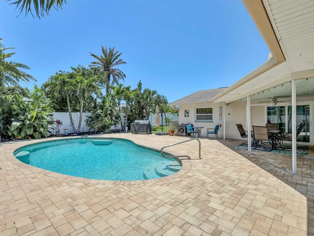 11152 131st Avenue Largo FL 33778
