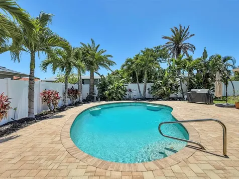11152 131st Avenue Largo FL 33778