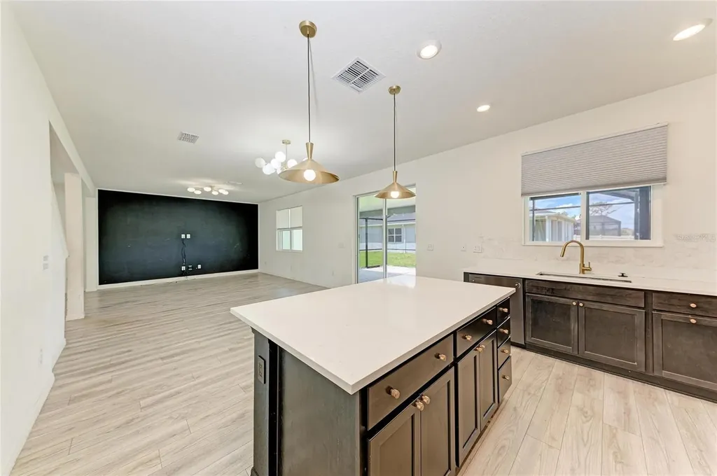 5826 143rd Court E Bradenton FL 34211