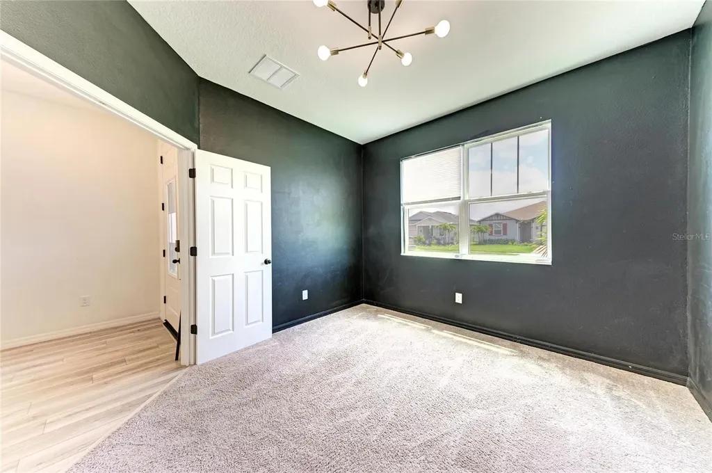 5826 143rd Court E Bradenton FL 34211