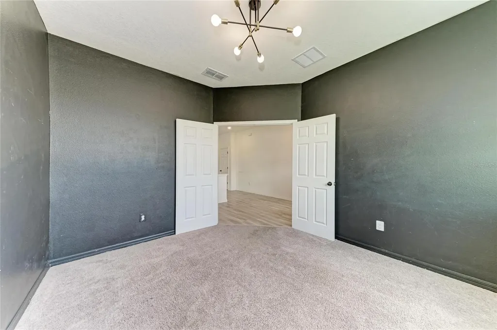 5826 143rd Court E Bradenton FL 34211