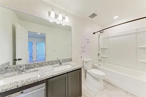 5826 143rd Court E Bradenton FL 34211