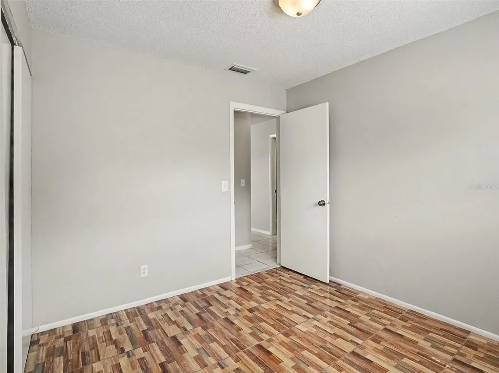 615 Thomas Jefferson Way Orlando FL 32809