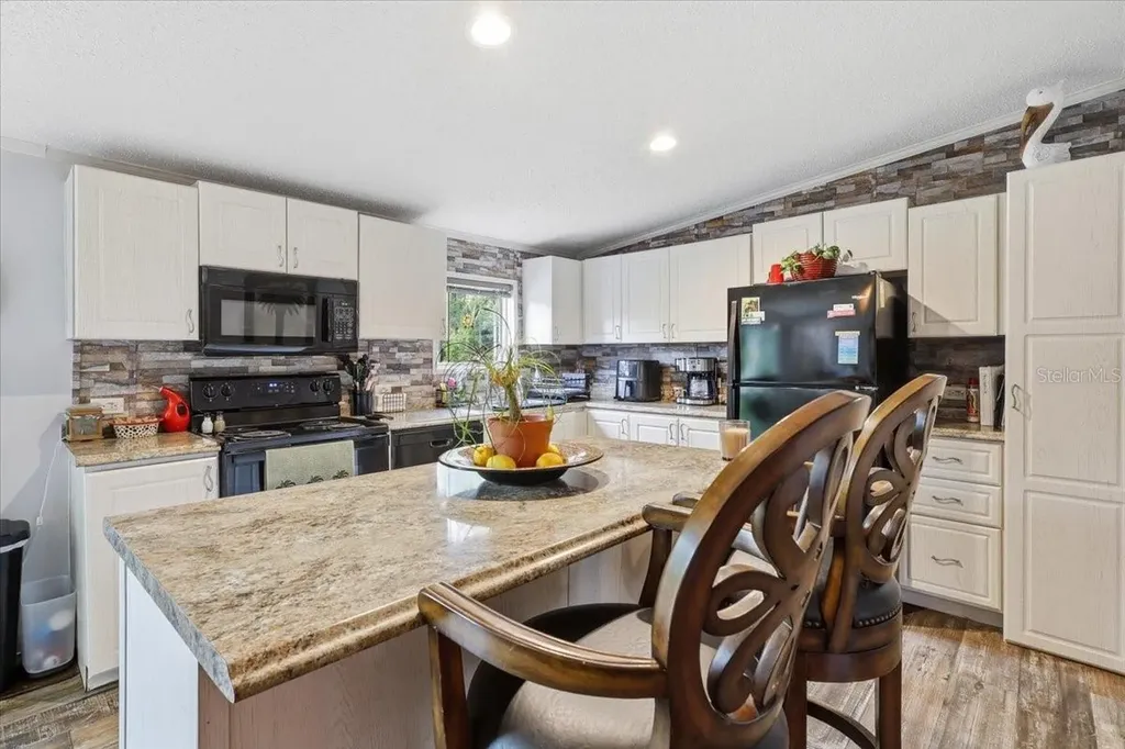 4365 Gladys Street Hastings FL 32145