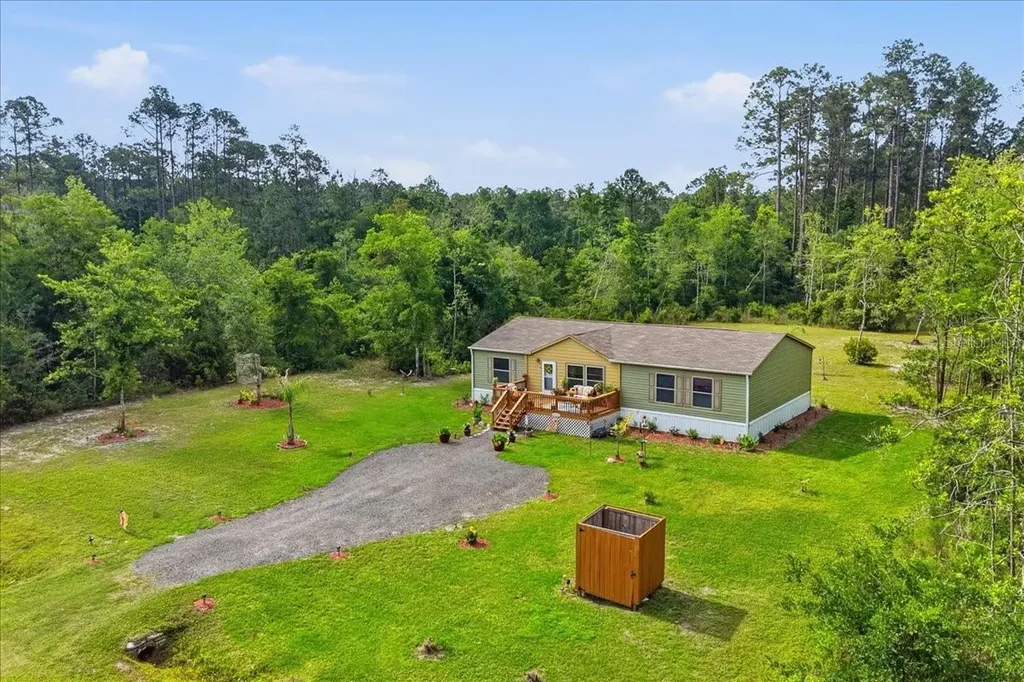 4365 Gladys Street Hastings FL 32145