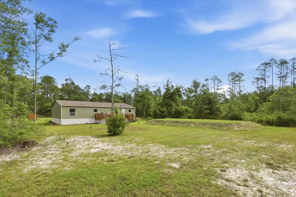 4365 Gladys Street Hastings FL 32145