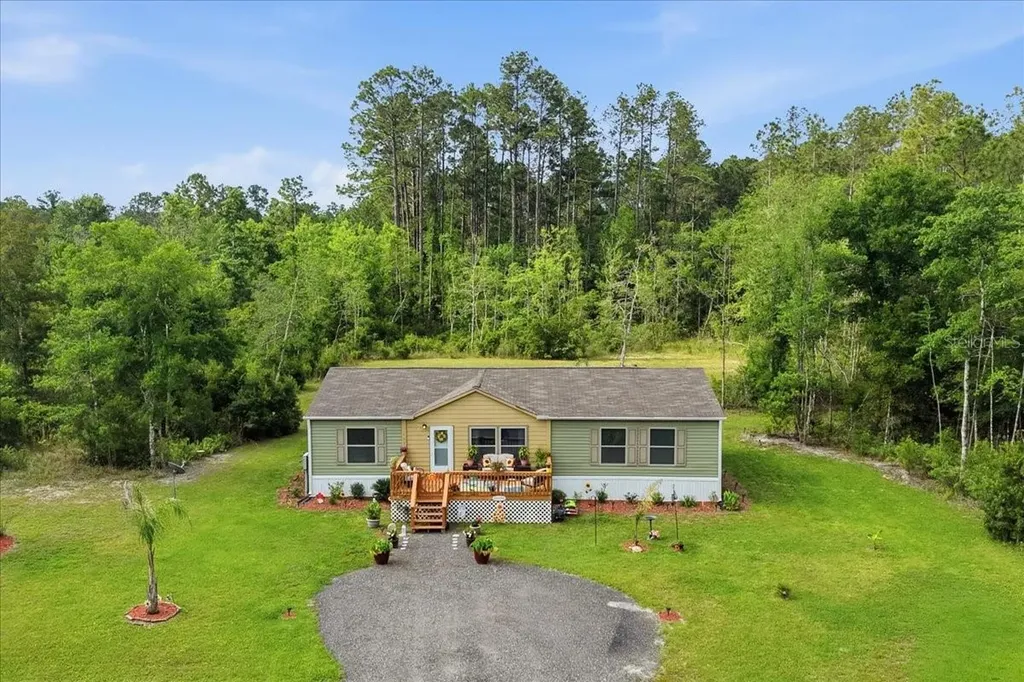 4365 Gladys Street Hastings FL 32145