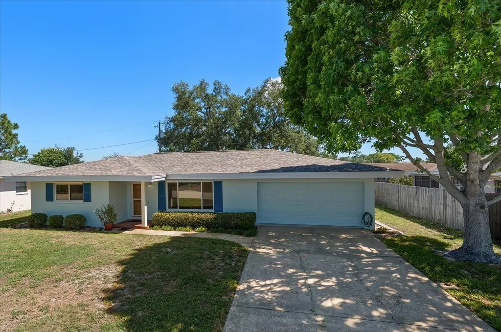 2019 Kenmoore Drive Clearwater FL 33764