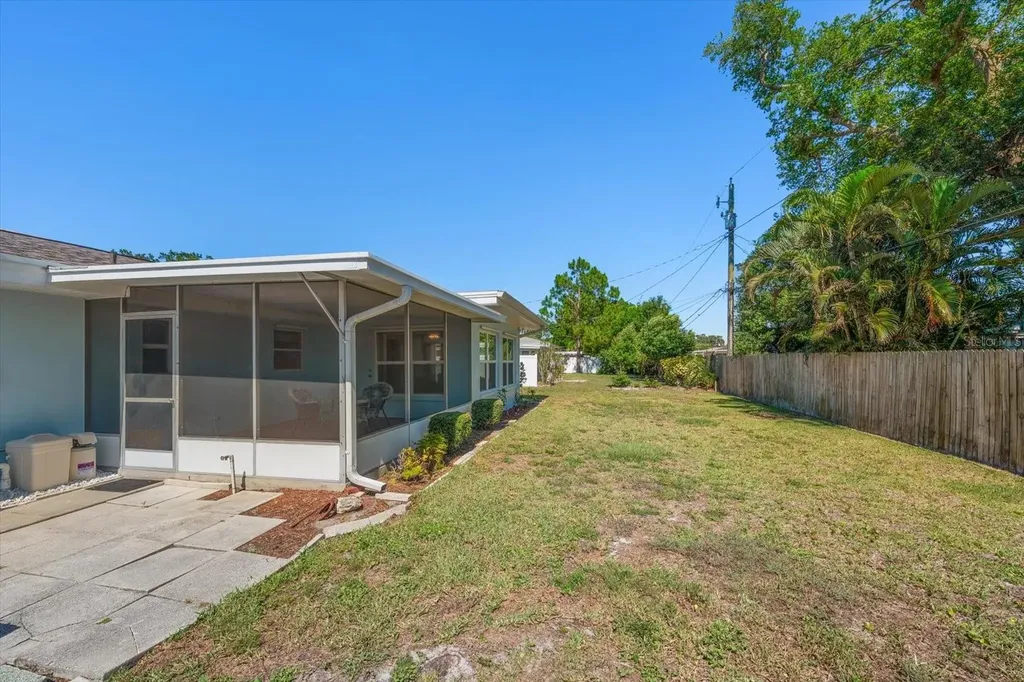 2019 Kenmoore Drive Clearwater FL 33764